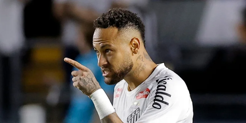 Neymar bị gọi là 'gã đê tiện'