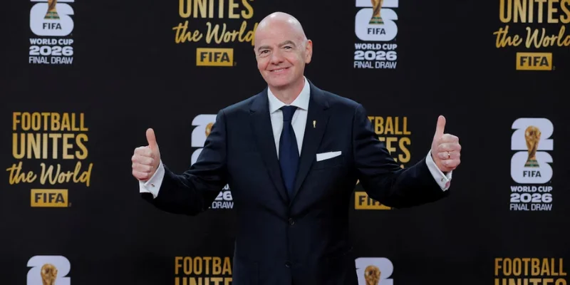 Chủ tịch FIFA có thực sự bất khả xâm phạm?